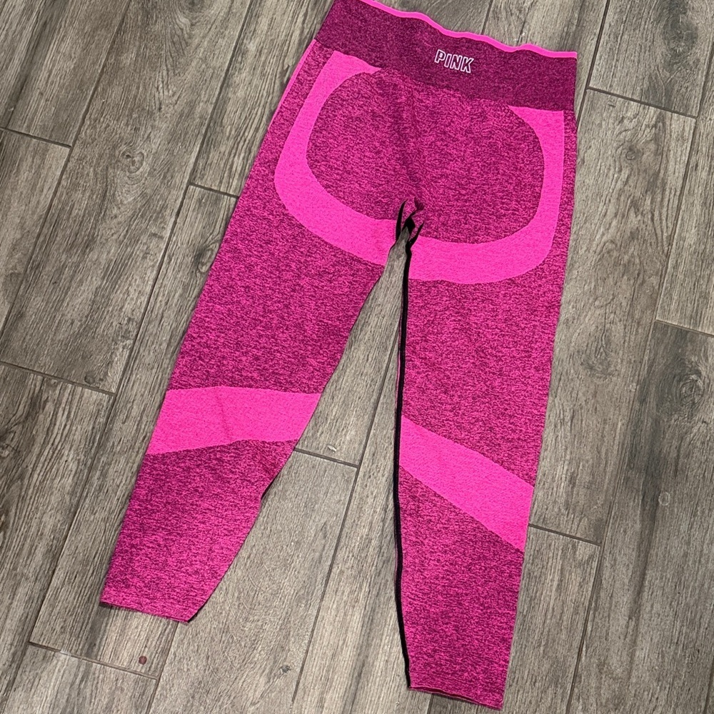 NWT PINK Victoria's Secret Pink Seamless Butt Lifting Workout Leggings